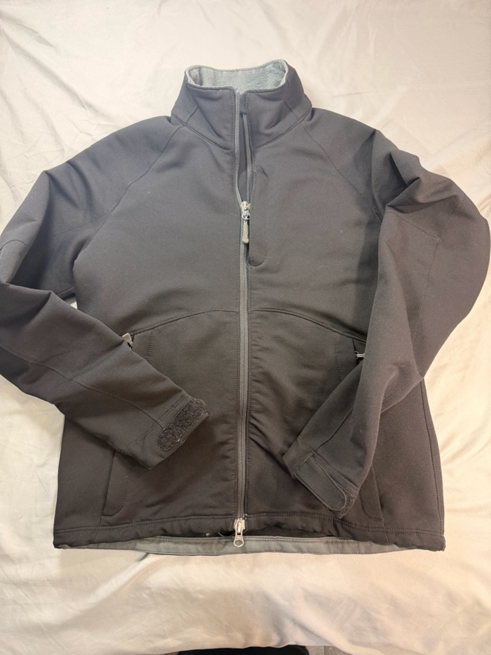 Ibex women's black softshell light weight jacket size small